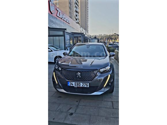 Sahibinden Peugeot 2008 1.5 BlueHDI Allure 2021 Model  170.000 km Beyaz