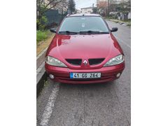 Sahibinden Renault Megane 1.4 Authentique 2001 Model