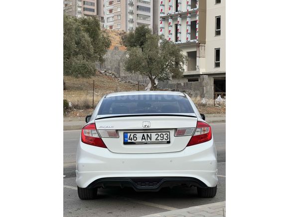 Sahibinden Honda Civic 1.6i VTEC Eco Premium 2012 Model 
