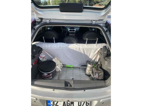 Sahibinden Opel Corsa 1.3 CDTI Enjoy 2004 Model 