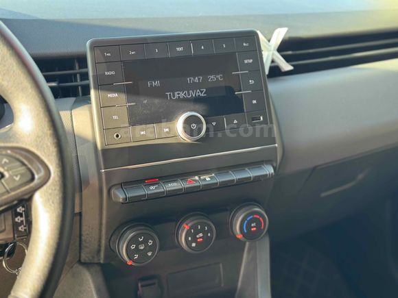 Sahibinden Renault Clio 1.0 TCe Joy 2022 Model 