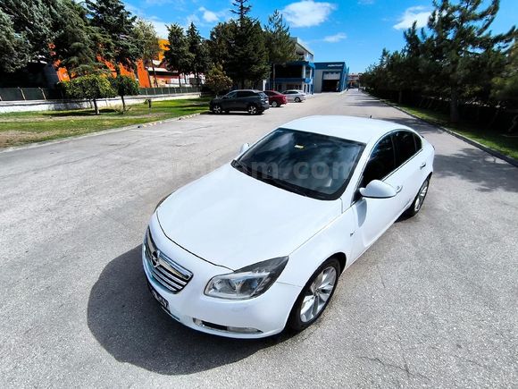 Dosta Gider Temizlikte Acil Satılık Opel Insignia 2.0 CDTI