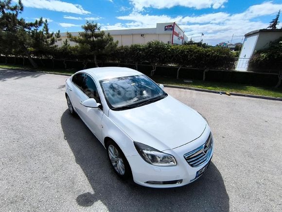 Dosta Gider Temizlikte Acil Satılık Opel Insignia 2.0 CDTI