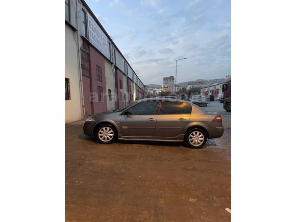 Sahibinden Renault Megane 1.5 dCi Dynamique 2005 Model 