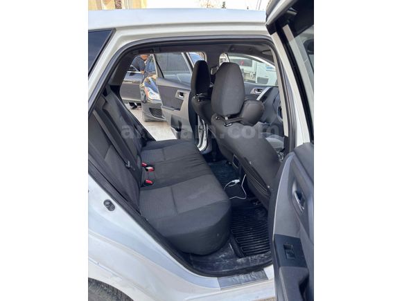 Sahibinden Toyota Auris 1.4 D-4D Active Skypack 2013 Model Mersin