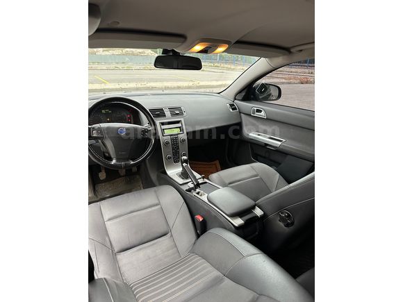 Sahibinden Volvo S40 1.6 D Dynamic 2010 Model 