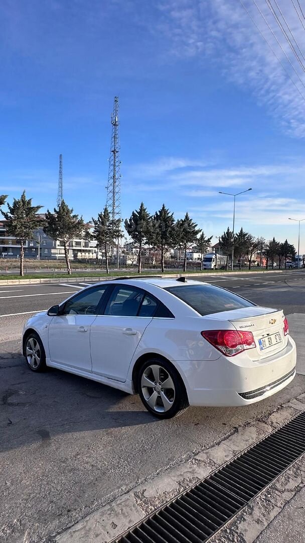 Sahibinden Chevrolet Cruze 1.6 WTCC Edition Plus 2012 Model Aksaray 188.000 km Beyaz 7