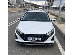 Sahibinden Hyundai i20 1.0 T-GDI Style 2025 Model  7.350 km Beyaz