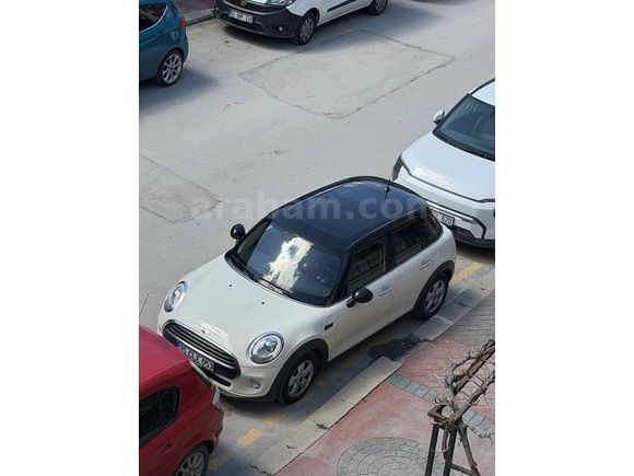 Sahibinden Mini Cooper 1.5 D Pepper 2016 Model  136.000 km Beyaz