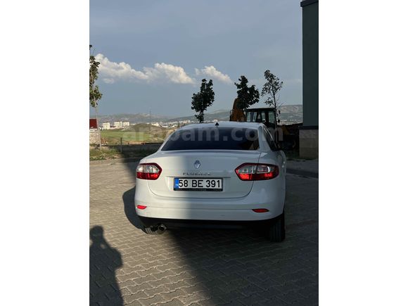DÜŞÜK KM AİLE ARACI
Renault Fluence 1.5 dCi Bold Edition 2013 Model 