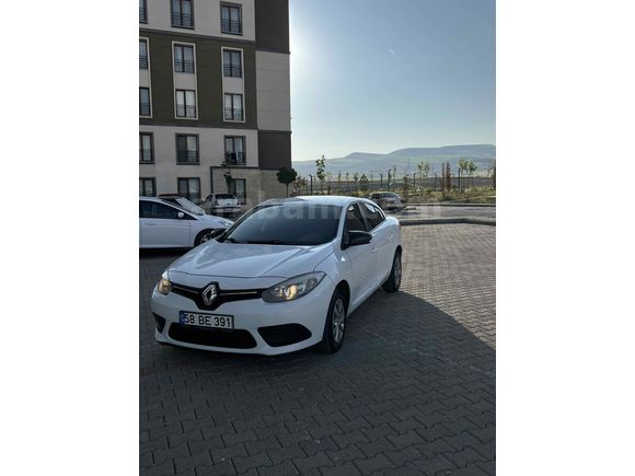 DÜŞÜK KM AİLE ARACI
Renault Fluence 1.5 dCi Bold Edition 2013 Model 