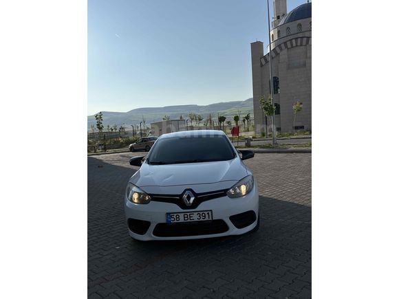DÜŞÜK KM AİLE ARACI
Renault Fluence 1.5 dCi Bold Edition 2013 Model 