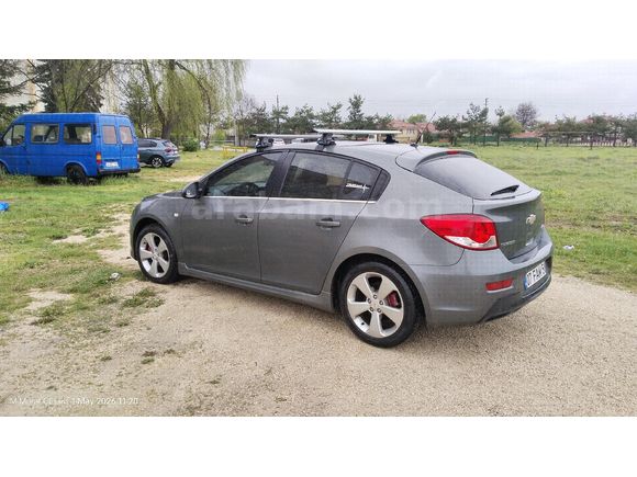 Temiz Garaj Arabası  2012 Model  101.000 km Gri (Gümüş)