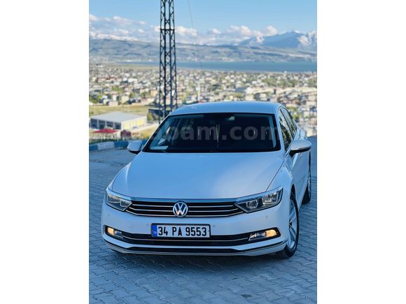 Sahibinden Volkswagen Passat 1.6 TDi BlueMotion Comfortline 2015 Model  190.000 km Beyaz