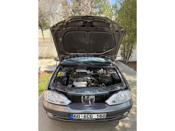 Sahibinden Renault Megane Klimalı Buzz Gibi 1.6 RTE 2000 Model TAKAS DEĞERLENDİRİLİR 