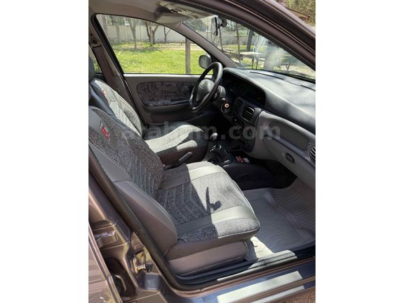 Sahibinden Renault Megane Klimalı Buzz Gibi 1.6 RTE 2000 Model TAKAS DEĞERLENDİRİLİR 