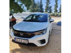 Sahibinden Honda City 1.5 i-VTEC Executive 2024 Model  30.000 km Beyaz