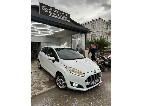 Sahibinden Ford Fiesta 1.4 Titanium 2013 Model 