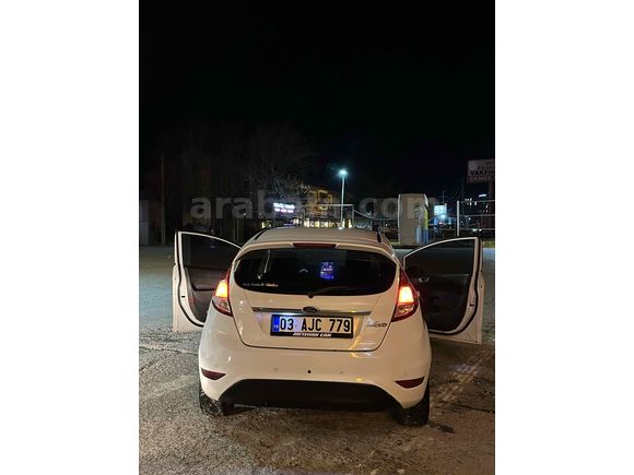 Sahibinden Ford Fiesta 1.4 Titanium 2013 Model 