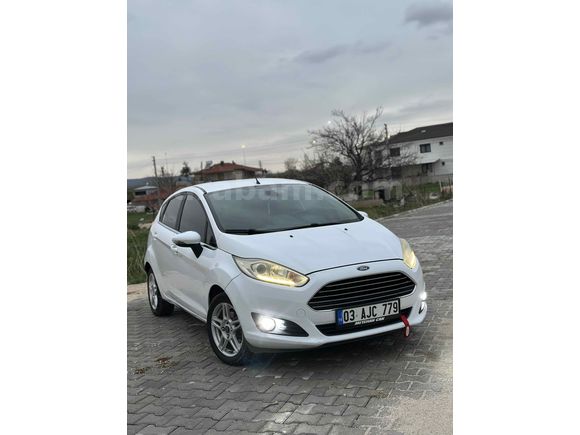 Sahibinden Ford Fiesta 1.4 Titanium 2013 Model 