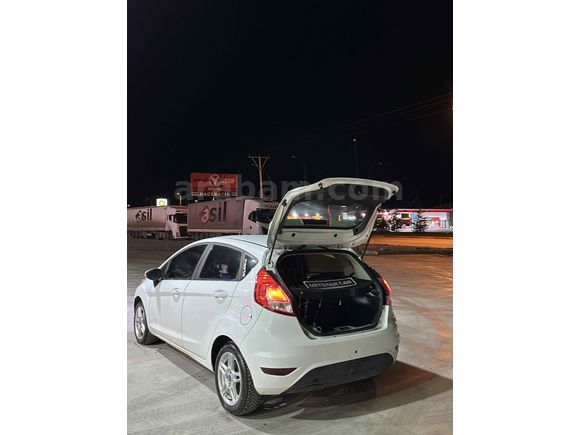 Sahibinden Ford Fiesta 1.4 Titanium 2013 Model 