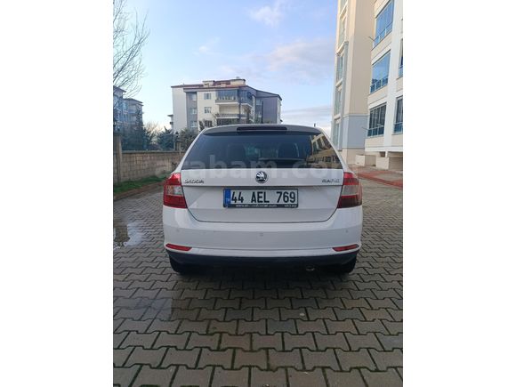 Sahibinden Skoda Rapid 1.4 TDI GreenTec Spaceback Style 2016 Model Beyaz