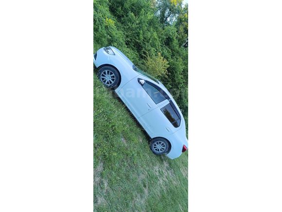 Sahibinden Renault Symbol 1.5 dCi Joy 2015 Model  320.000 km Beyaz