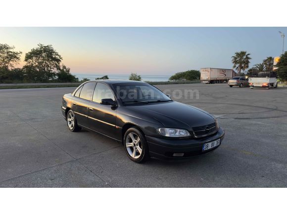 Sahibinden Opel Omega 2.5 Elegance 2000 Model  285.000 km Siyah