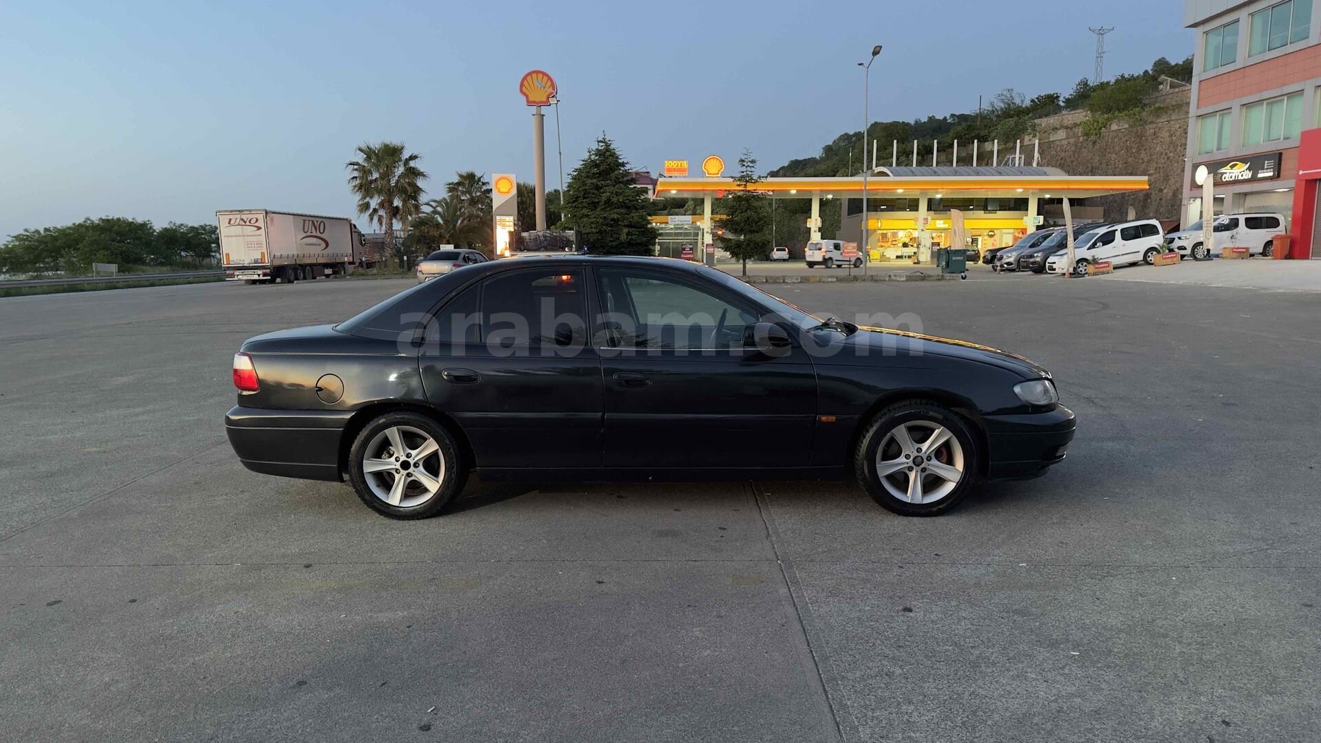 Sahibinden Opel Omega 2.5 Elegance 2000 Model Kayseri 285.000 km Siyah 4