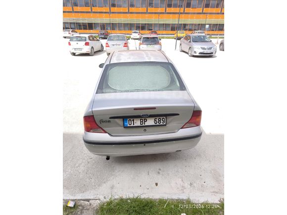 Sahibinden Ford Focus 1.6 Ghia 2003 Model