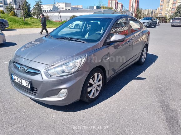Sahibinden Hyundai Accent Blue 1.6 CRDI Mode Plus 2014 Model 