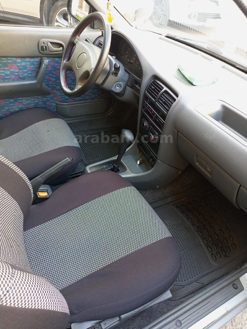 Sahibinden Suzuki Swift 1.3 GLX 2001 Model İstanbul 169.000 km Gri 4
