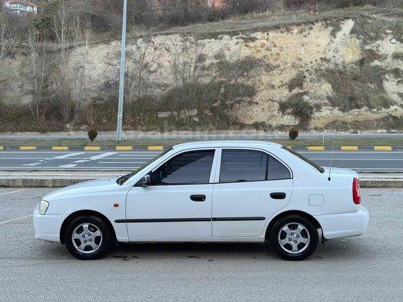 Sahibinden Hyundai Accent 1.3 LX 2000 Model 