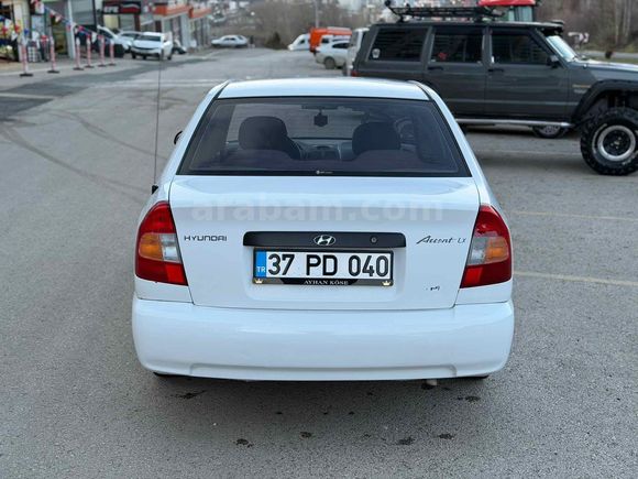 Sahibinden Hyundai Accent 1.3 LX 2000 Model 