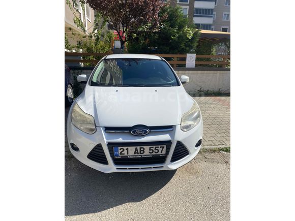 Sahibinden Ford Focus 1.6 TDCi Trend X 2014 Model İzmir 206000 km Beyaz