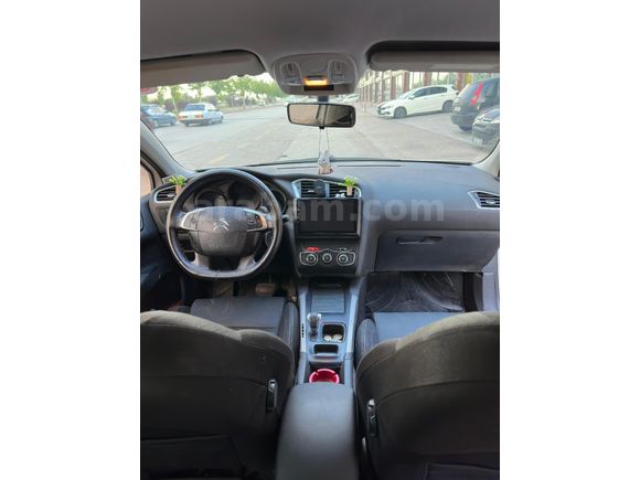 Sahibinden Citroen C4 1.6 e-HDi Confort 2012 Model
