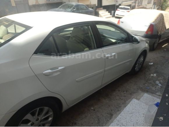 Sahibinden servis bakımlı1.4 D-4D Advance 2013 Model