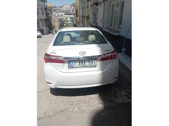 Sahibinden servis bakımlı1.4 D-4D Advance 2013 Model