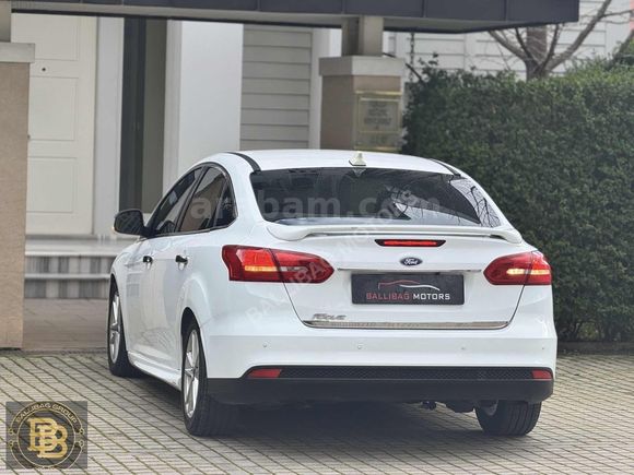 2016-FORD-FOCUS-135BİNDE-OTOMATİK-BAKIMLI-TRENDX-068KREDİ