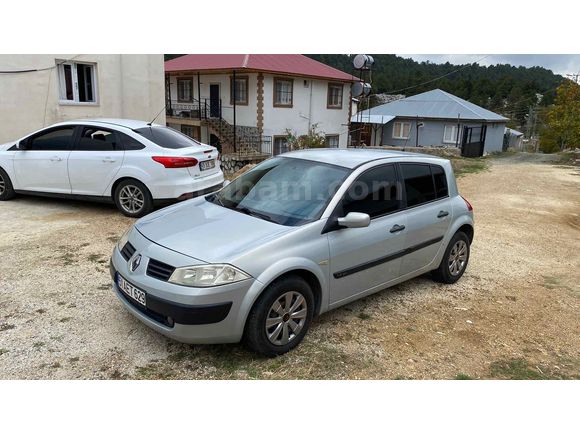 Sahibinden Renault Megane 1.4 Authentique 2004 Model 