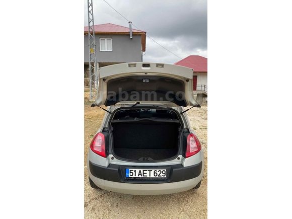 Sahibinden Renault Megane 1.4 Authentique 2004 Model 