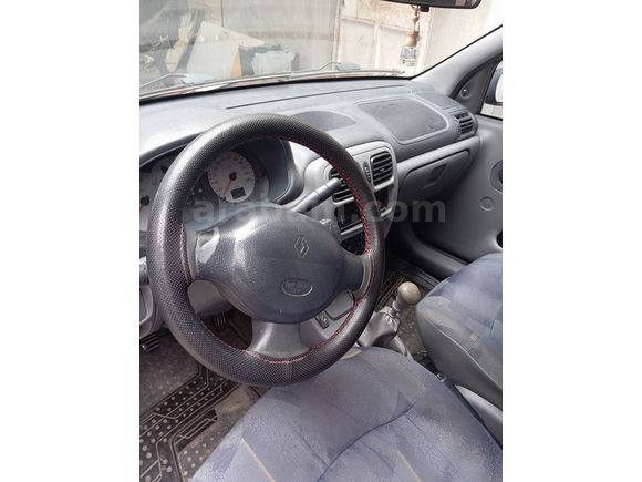 Sahibinden Renault Clio 1.4 2001 Model 