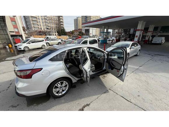 Muayene 5/6/2028
 Ford Focus 1.6 TDCi Trend X 2013 Model 