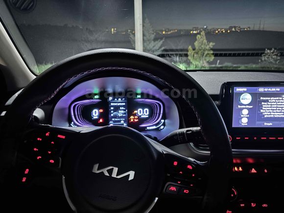 Sahibinden Kia Stonic 1.0 T-GDI Elegance Plus 2024 Model 
