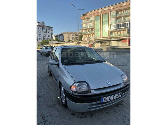 Sahibinden Renault Clio 1.6 Dynamique 2001 Model 