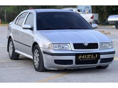 HIZLI'dan OTOMATİK OCTAVİA 1.6 AMBİANTE PLUS