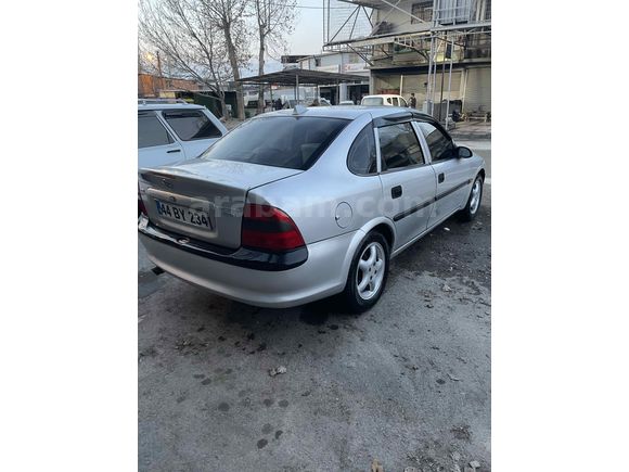 Sahibinden Opel Vectra 1.6 GL 1998 Model 