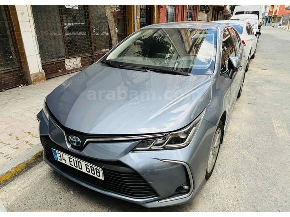 Sahibinden Toyota Corolla 1.8 Hybrid Dream 2021 Model 