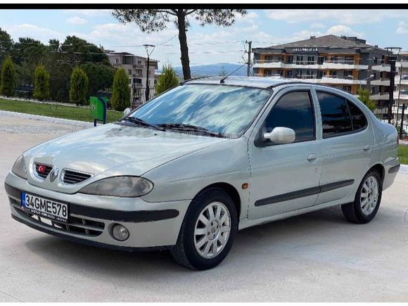 Sahibinden Renault Megane 1.6 Dynamique 2003 Model   Gri (Gümüş)