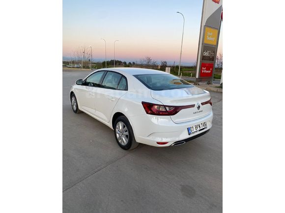 2026 MODEL SIFIR MEGANE 1.3 TCE   TOUCH  FULL MANUEL 200  KM DE SADECE SIFIR